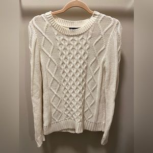 Gap Size Medium Ivory Sweater